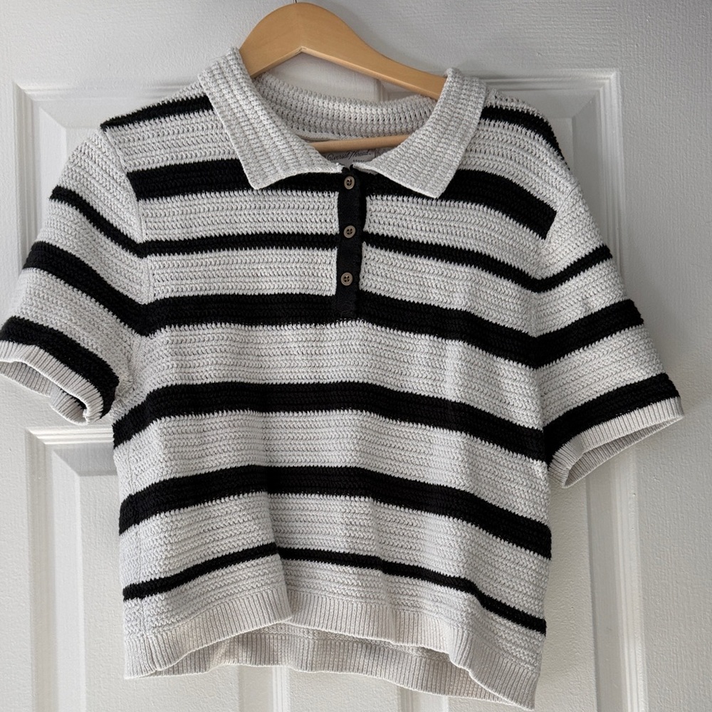 Universal Thread Black and White Striped Crop Top